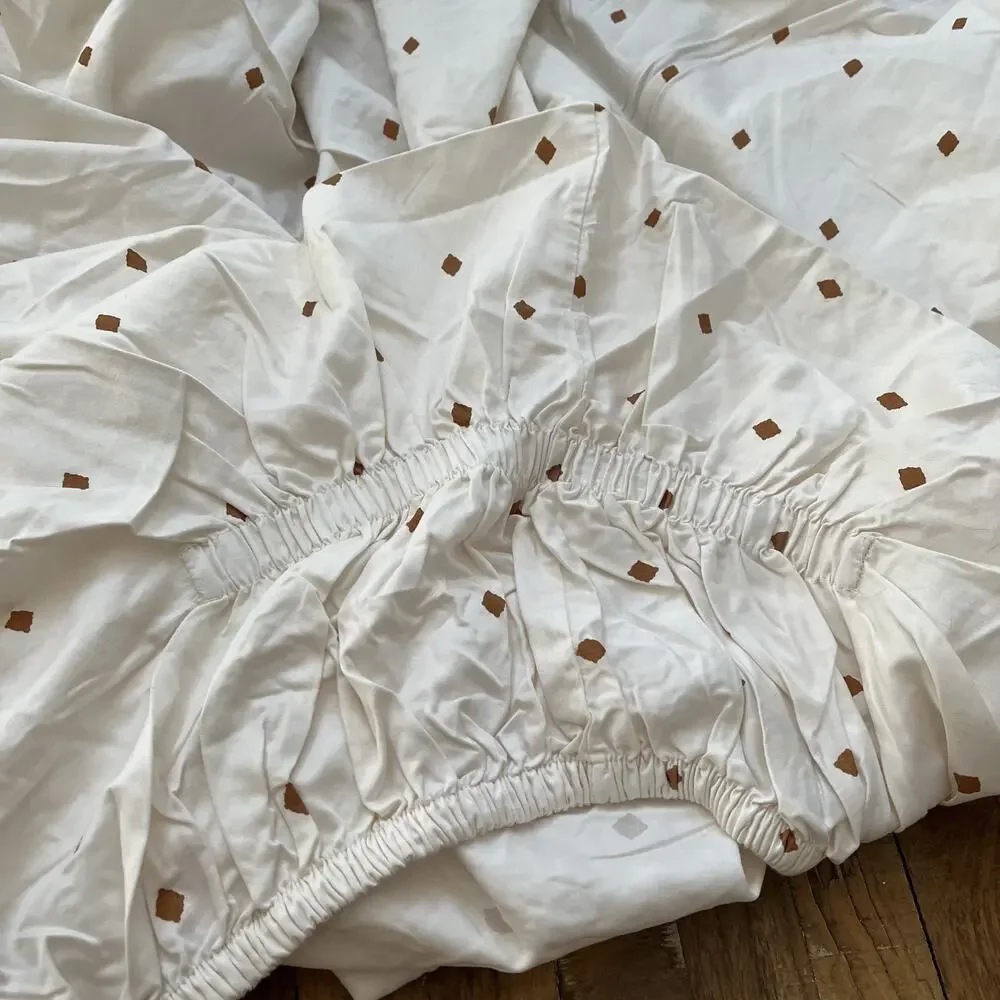 Threshold Dotted Bronze Twin XL Size Flat and Fitted Sheet Set 100% Cotton